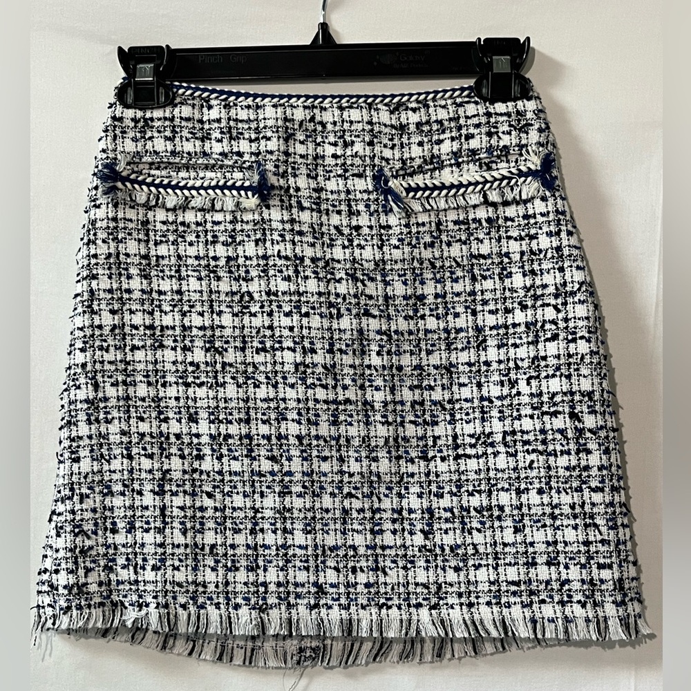 H&M White, Black, and Blue Chanel-like Tweed Skirt Size 2